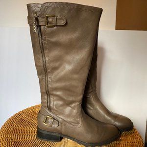 White Mountain Tall Zipper Boot Wide Calf Buckle Brown Gray Size 9